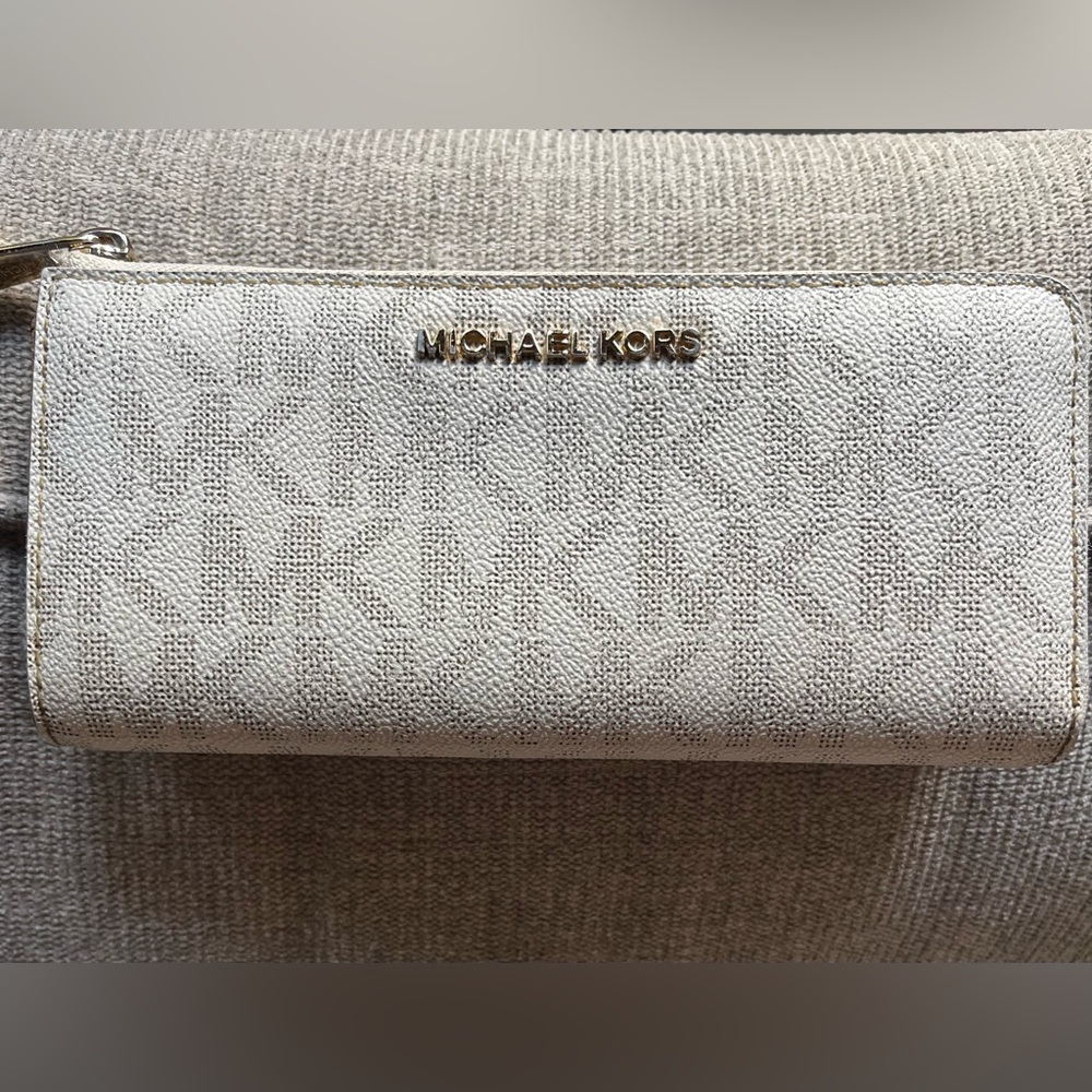 Michael Kors Textured Cream Wallet with Gold Logo